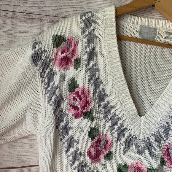 Vintage Jantzen Embroidered by Hand Sweater Floral V Neck Size Medium - Picture 4 of 14